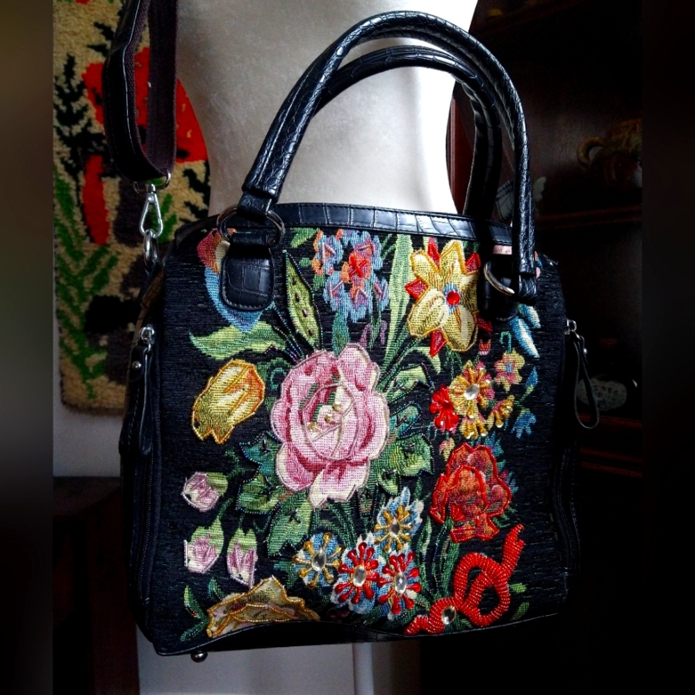 Mellow World beaded floral multi strap cross body purse - Picture 1 of 13